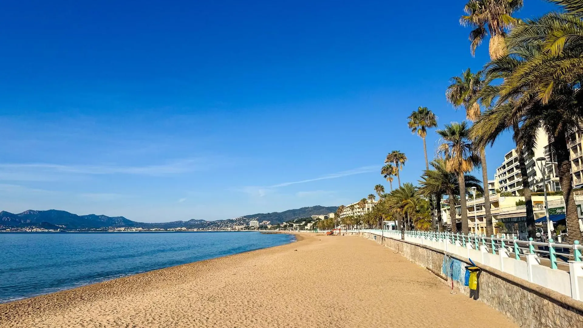 Duboy D Angers Marriott Cannes Apartment