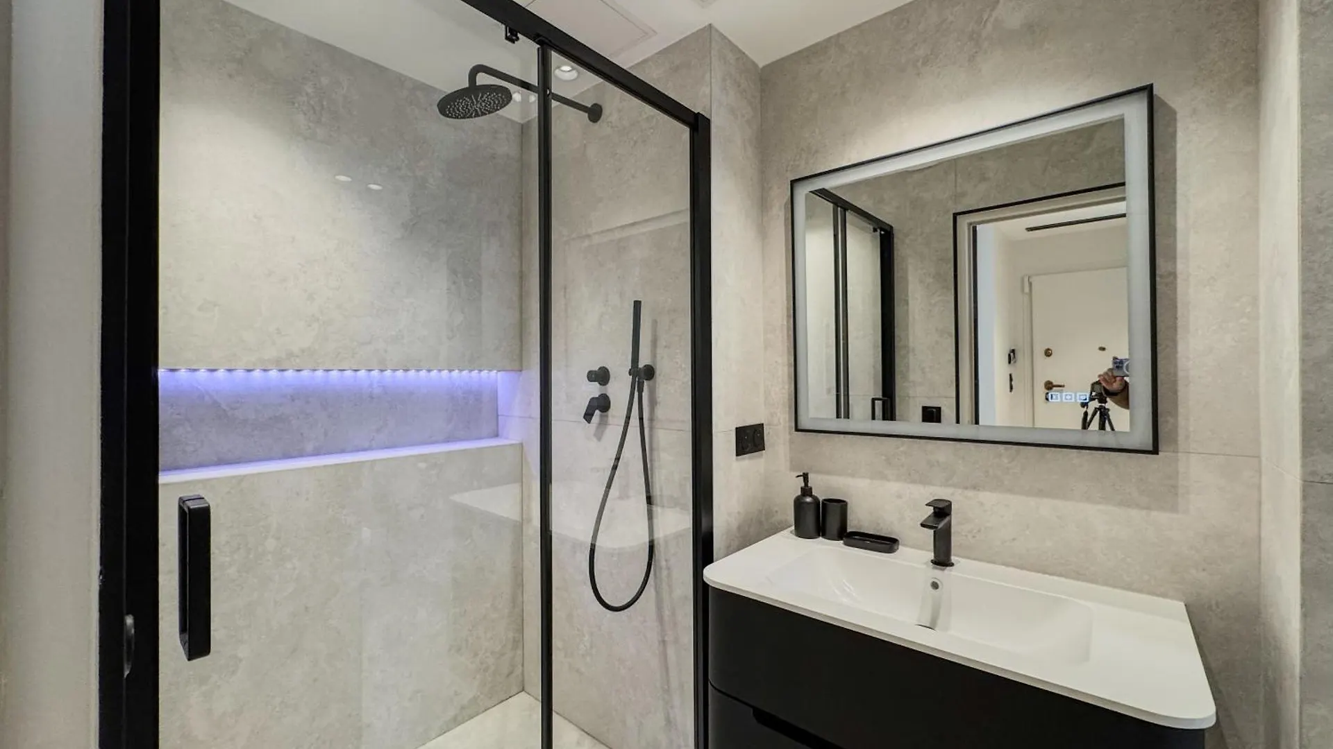 Duboy D Angers Marriott Cannes Apartment