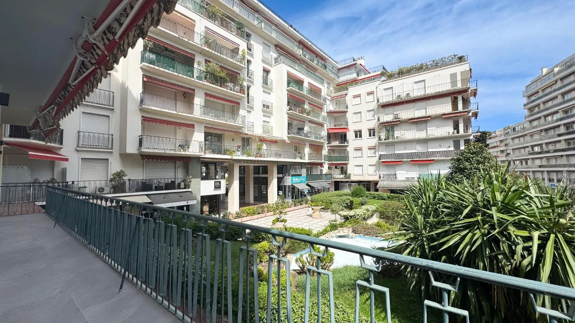 Duboy D Angers Marriott Cannes Apartment